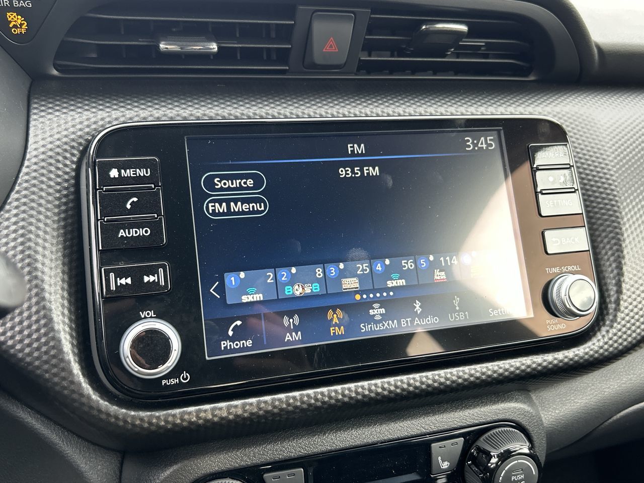 2025 Nissan Kicks Play in Mississauga, Ontario