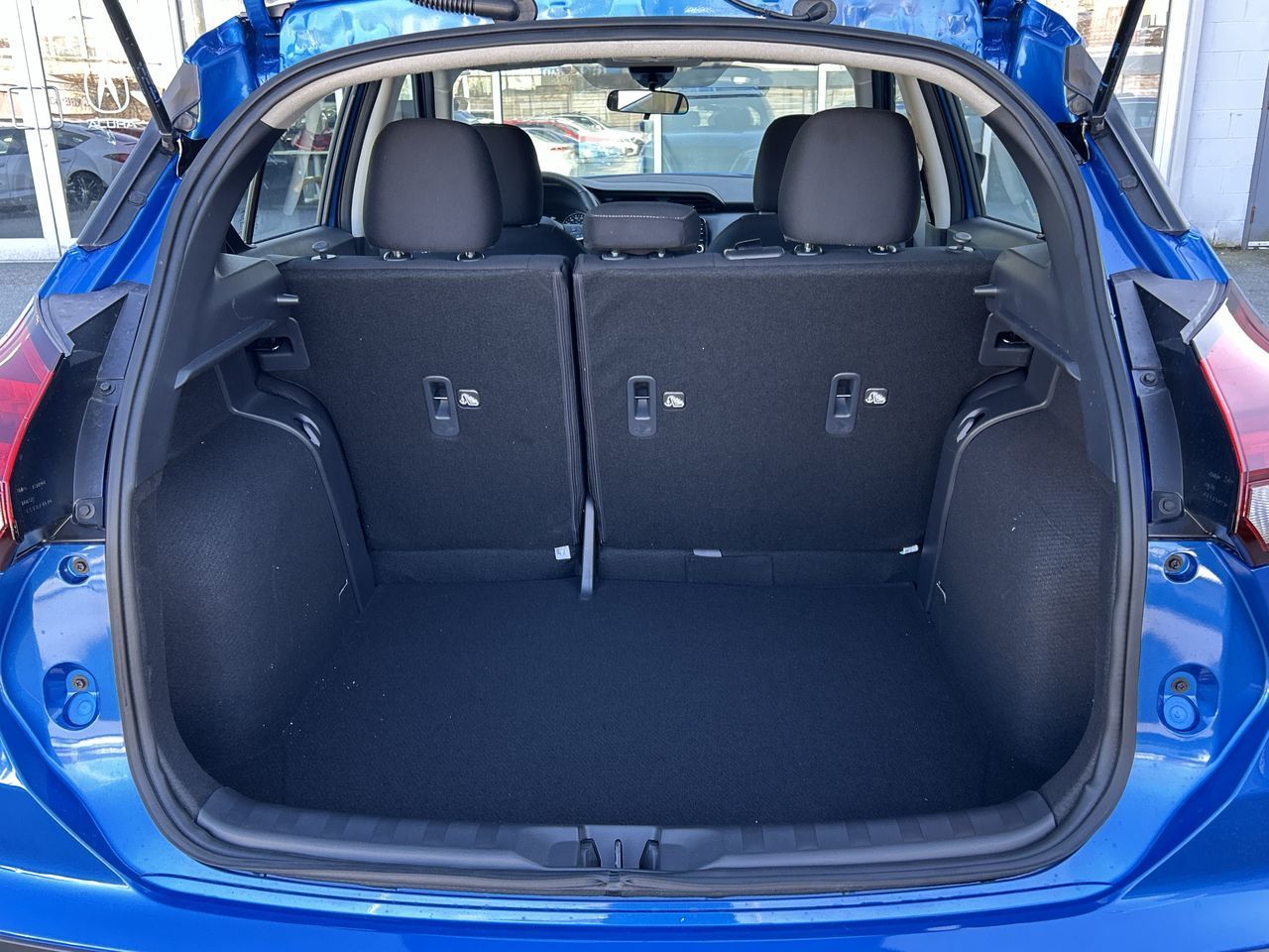 2025 Nissan Kicks Play in Mississauga, Ontario