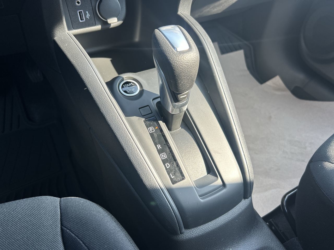 2025 Nissan Kicks Play