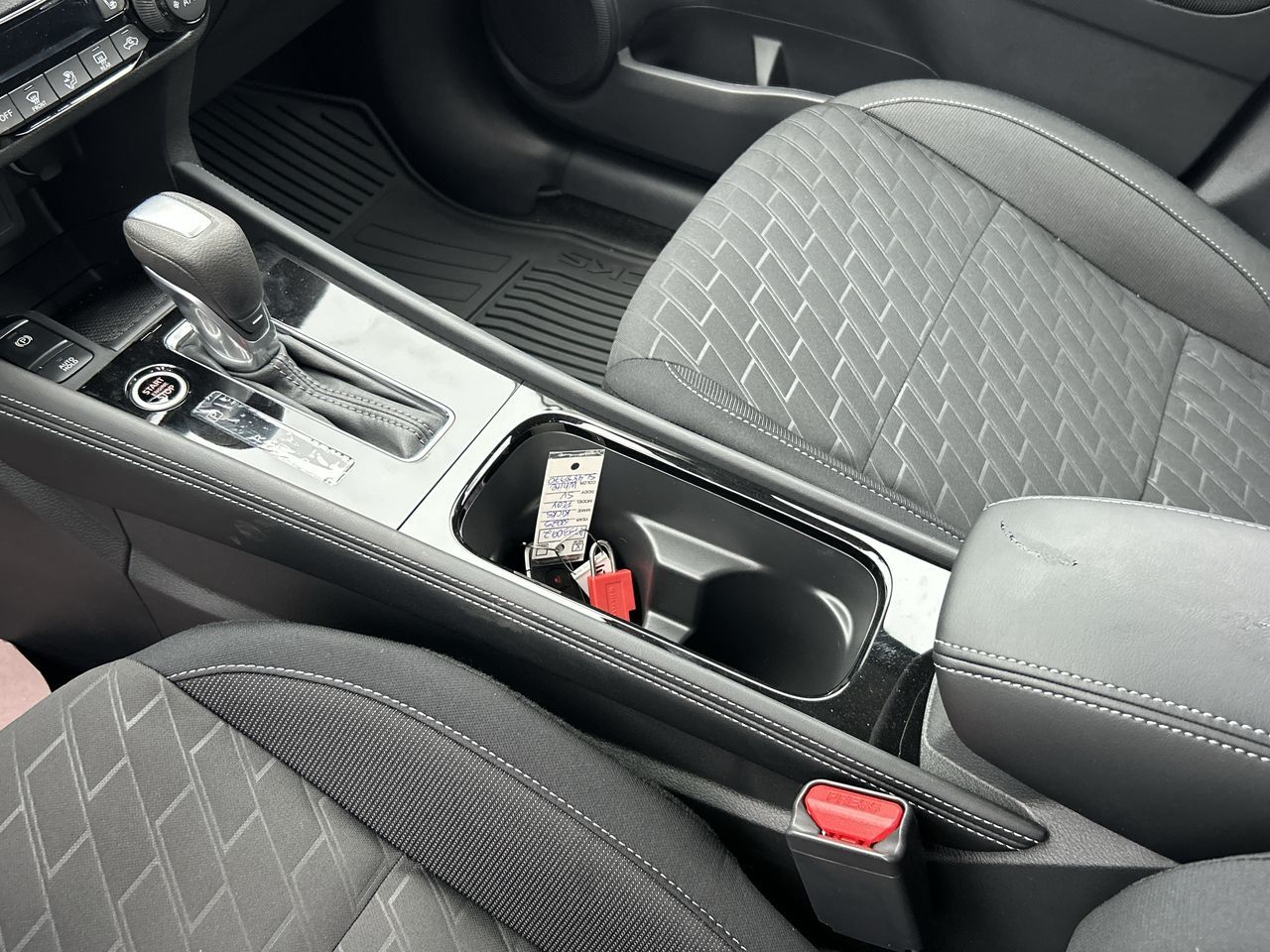 2025 Nissan Kicks Play