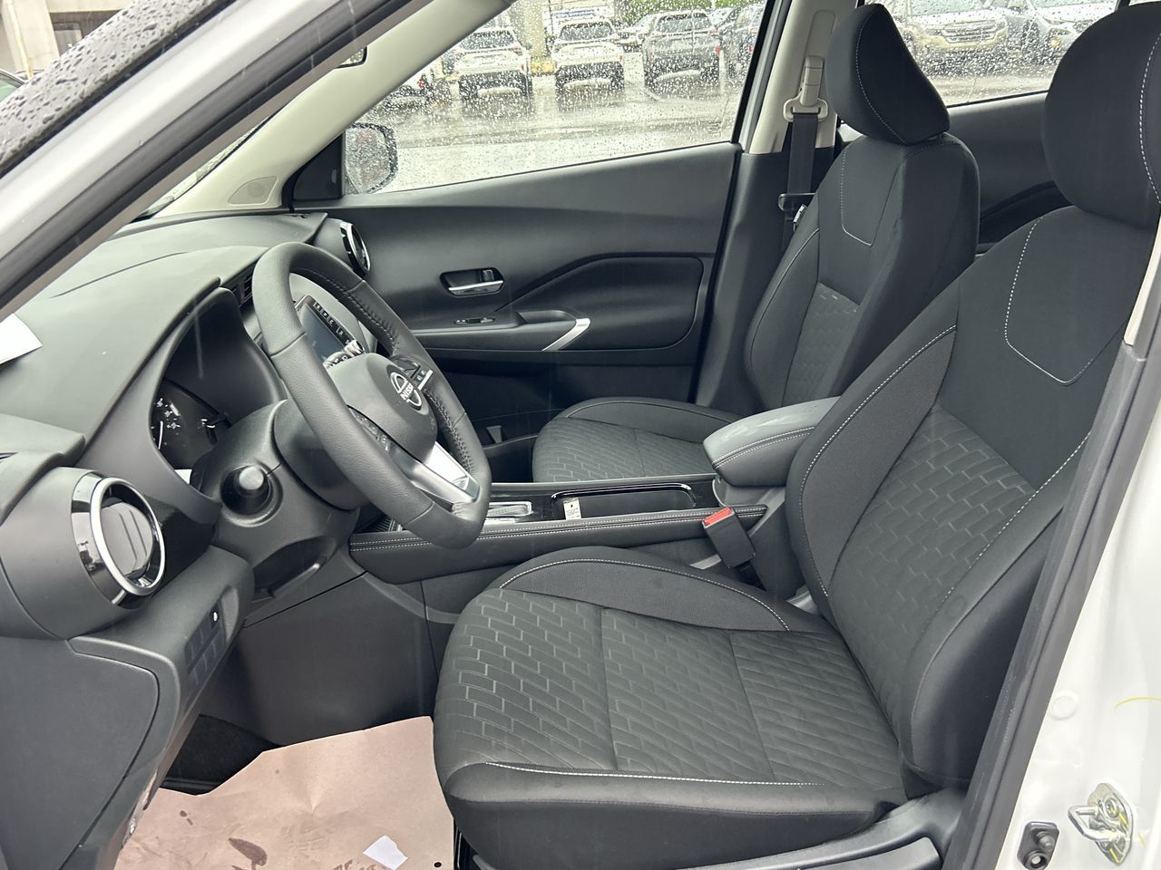 2025 Nissan Kicks Play