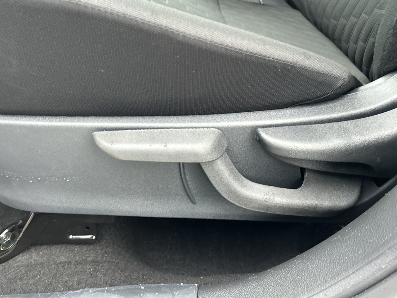 2025 Nissan Kicks Play