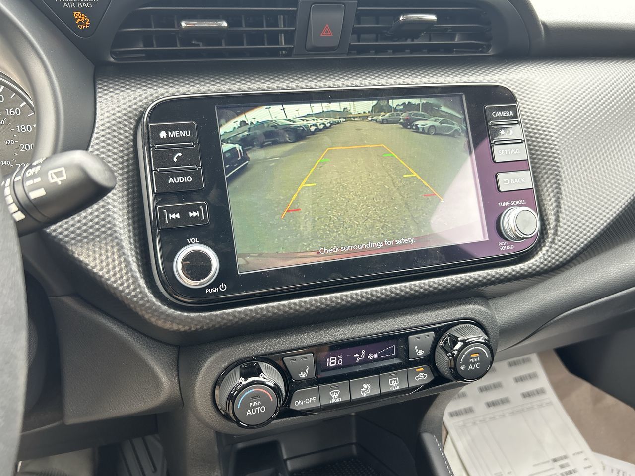 2025 Nissan Kicks Play