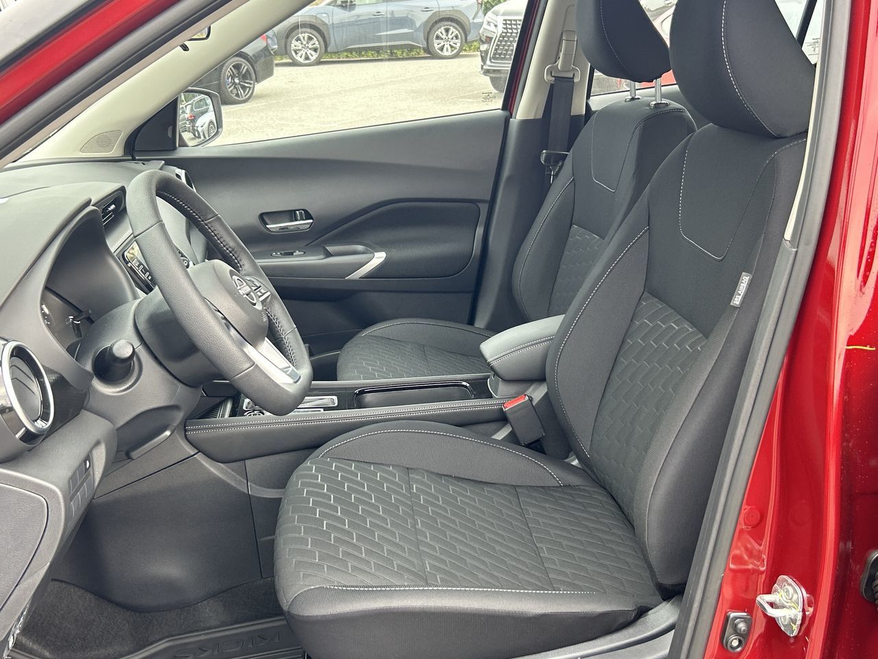 2025 Nissan Kicks Play