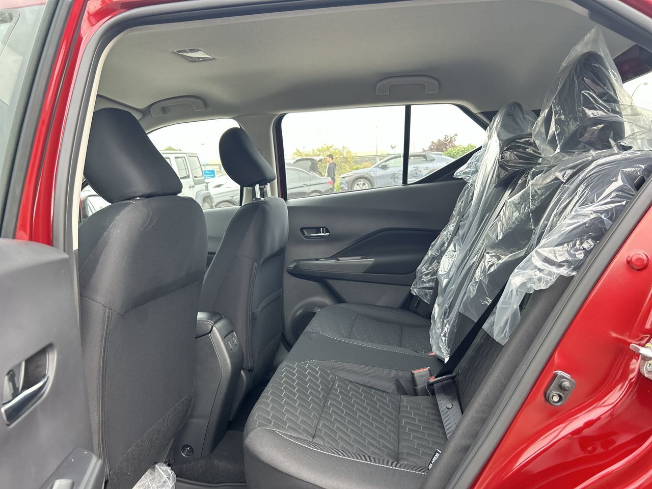 2025 Nissan Kicks Play