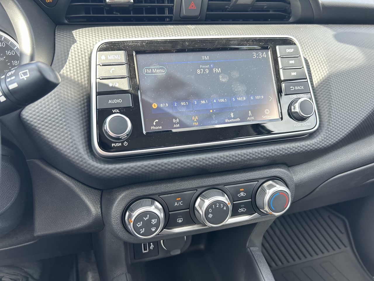 2025 Nissan Kicks Play