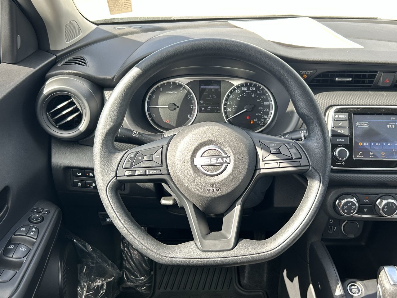 2025 Nissan Kicks Play
