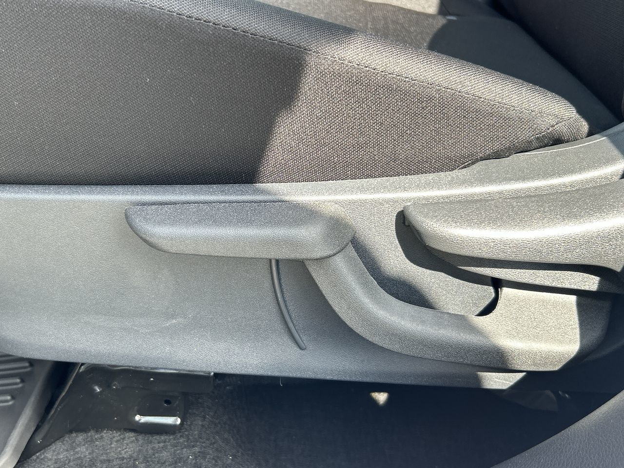 2025 Nissan Kicks Play