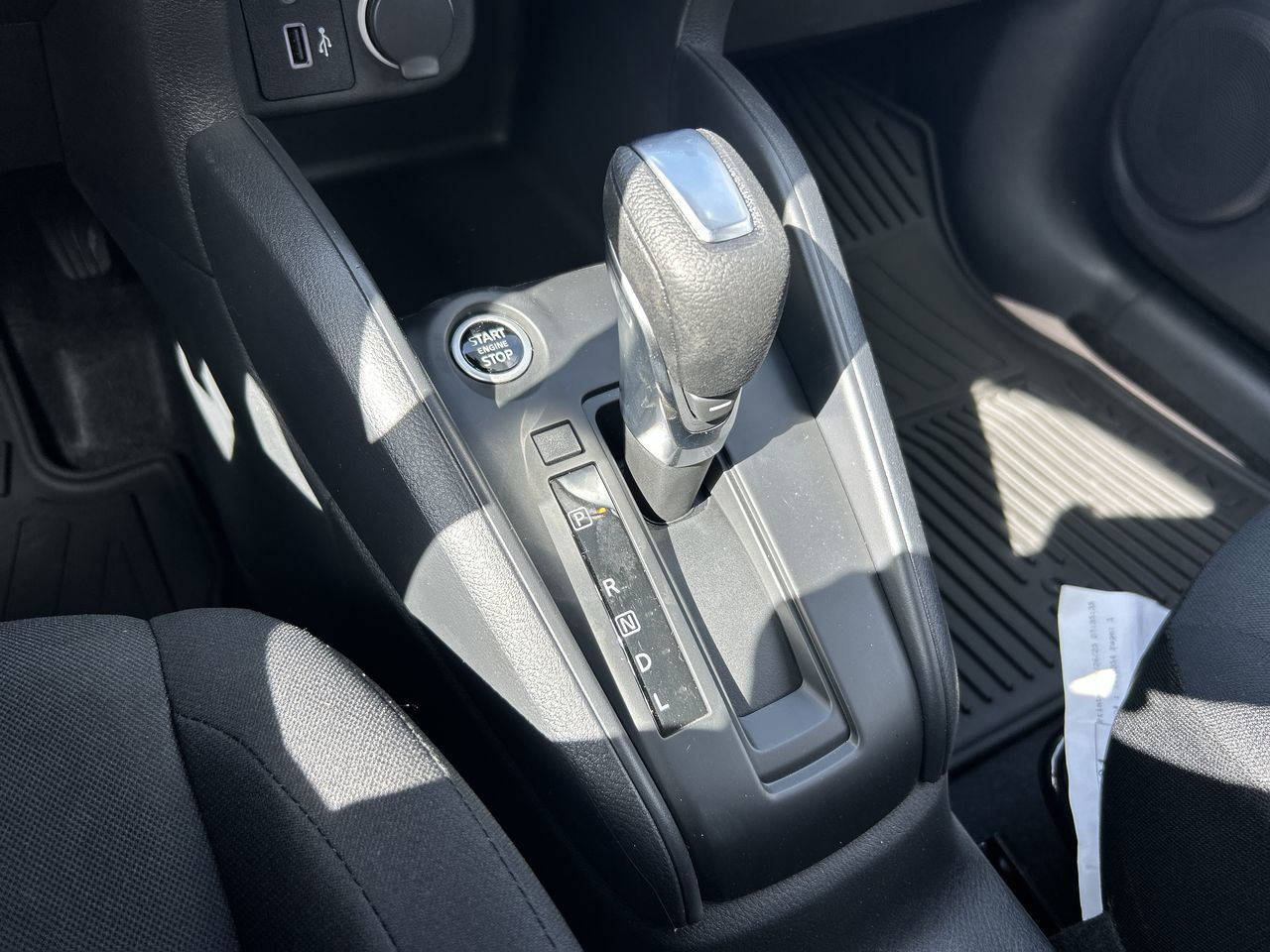 2025 Nissan Kicks Play