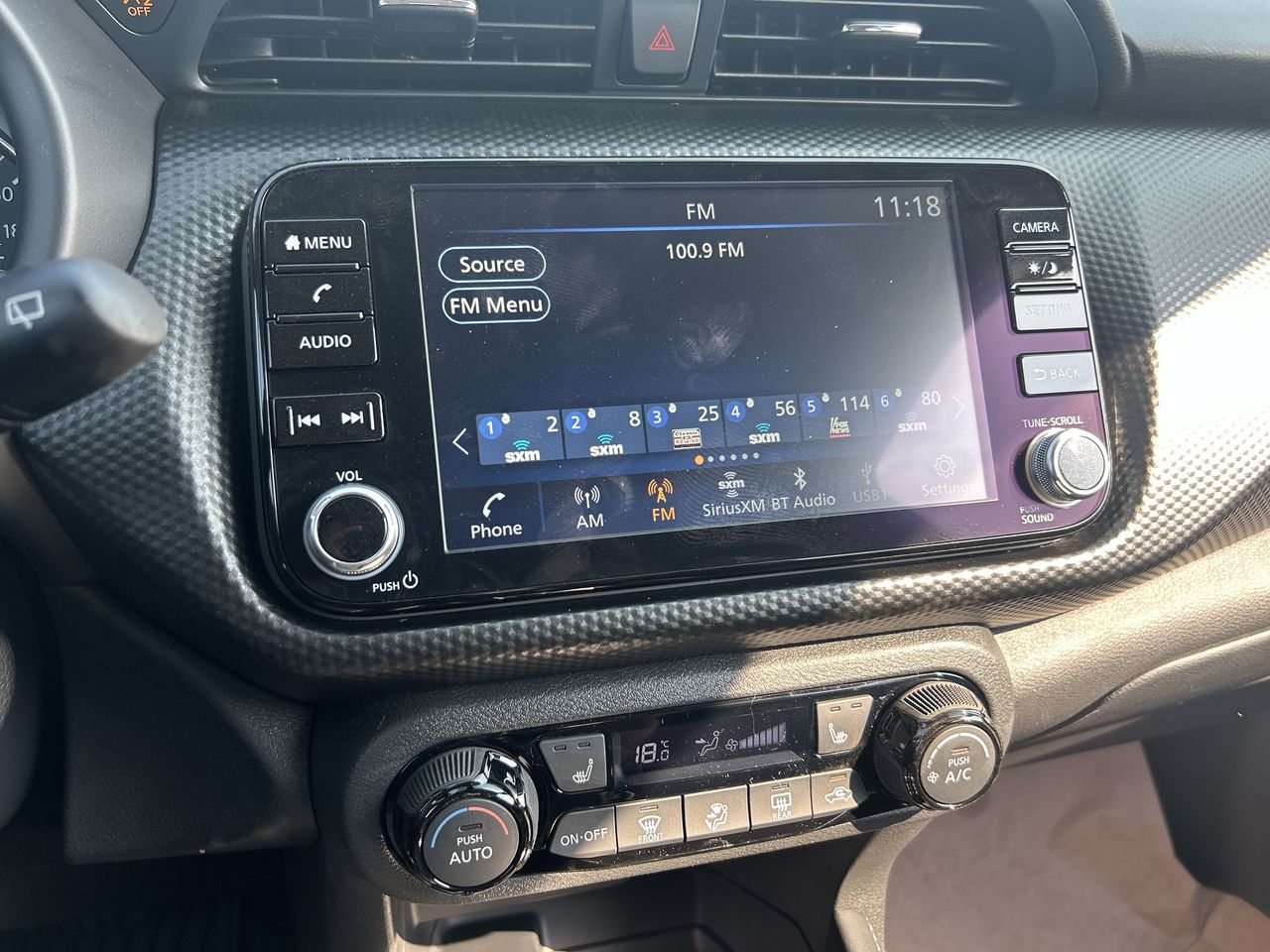 2025 Nissan Kicks Play