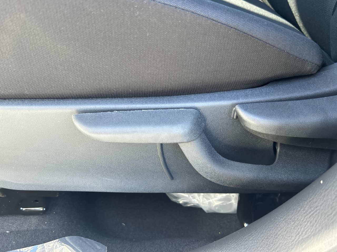 2025 Nissan Kicks Play