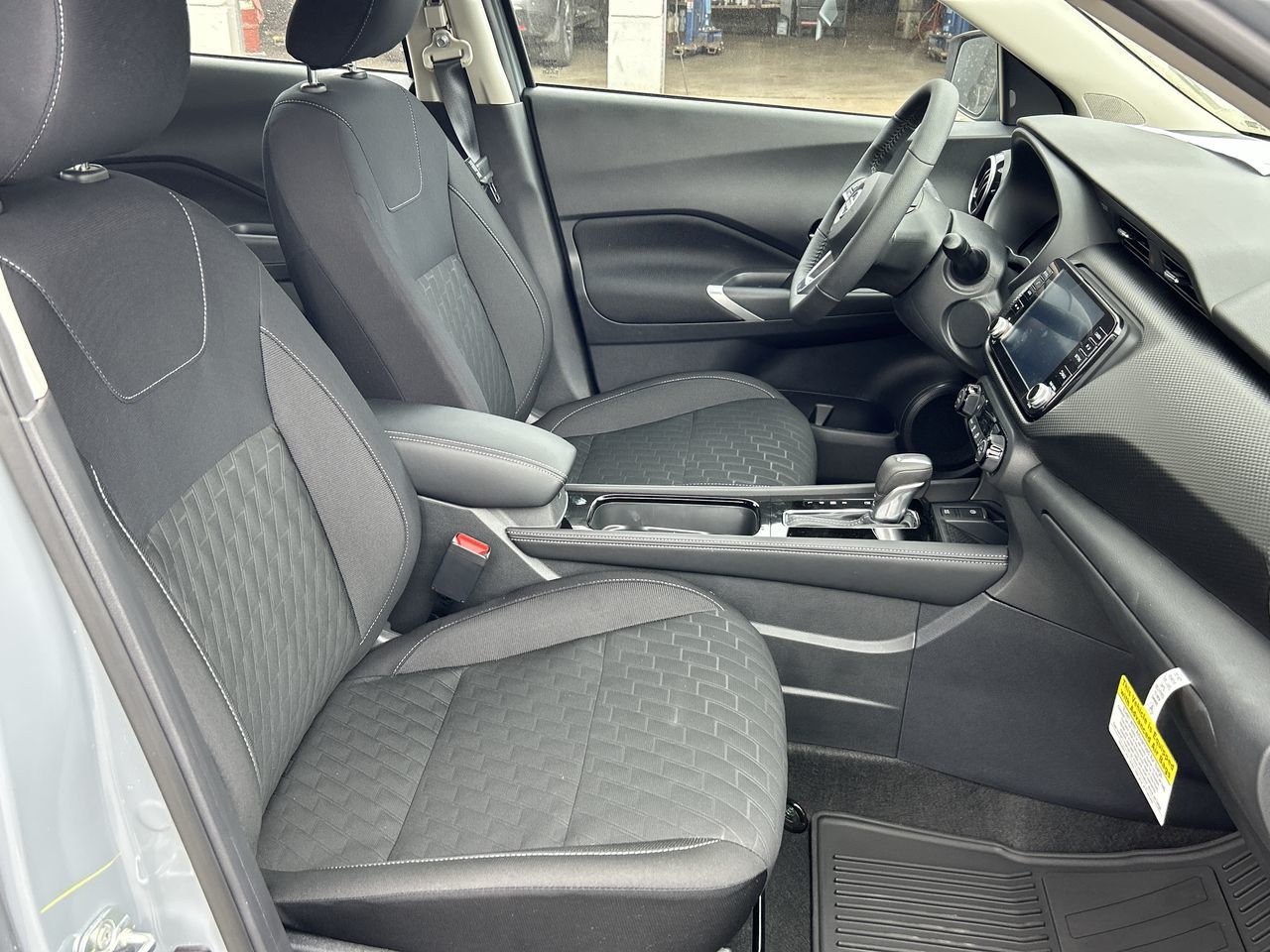 2025 Nissan Kicks Play in Mississauga, Ontario