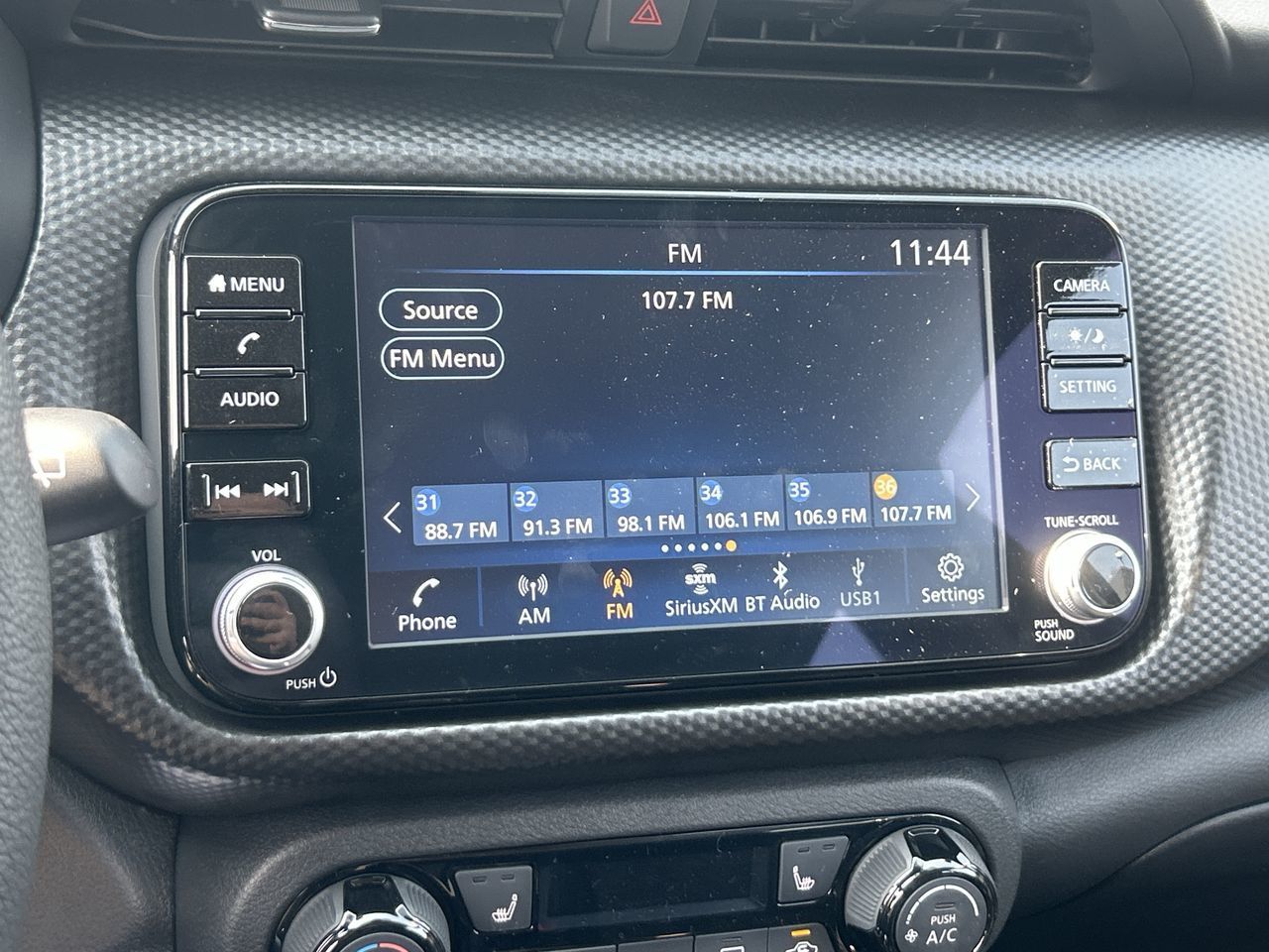 2025 Nissan Kicks Play in Mississauga, Ontario