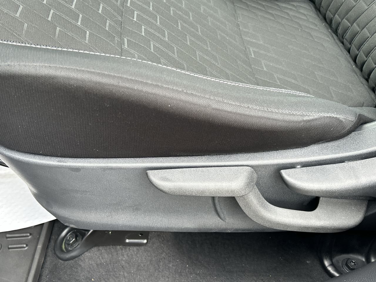 2021 Nissan Kicks in Mississauga, Ontario