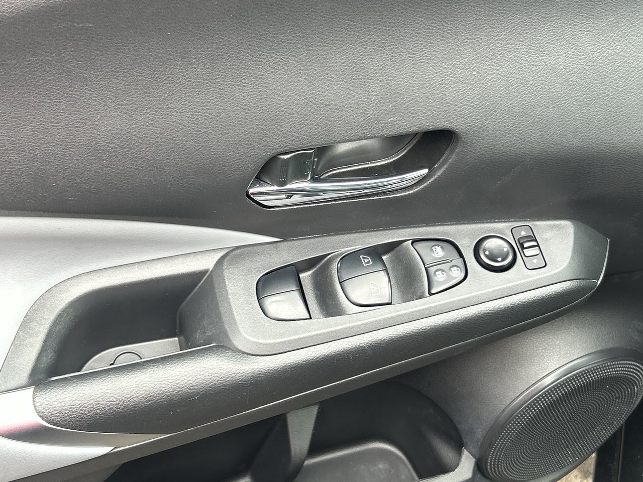 2022 Nissan Kicks in Mississauga, Ontario