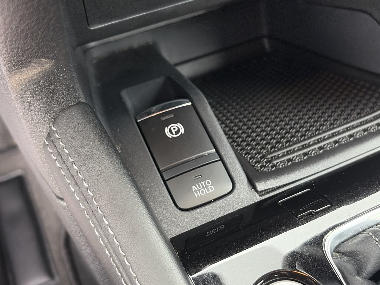 2024 Nissan Kicks in Mississauga, Ontario