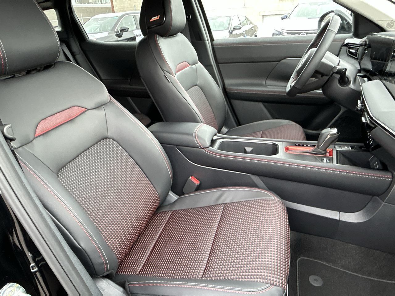 2025 Nissan Kicks in Mississauga, Ontario