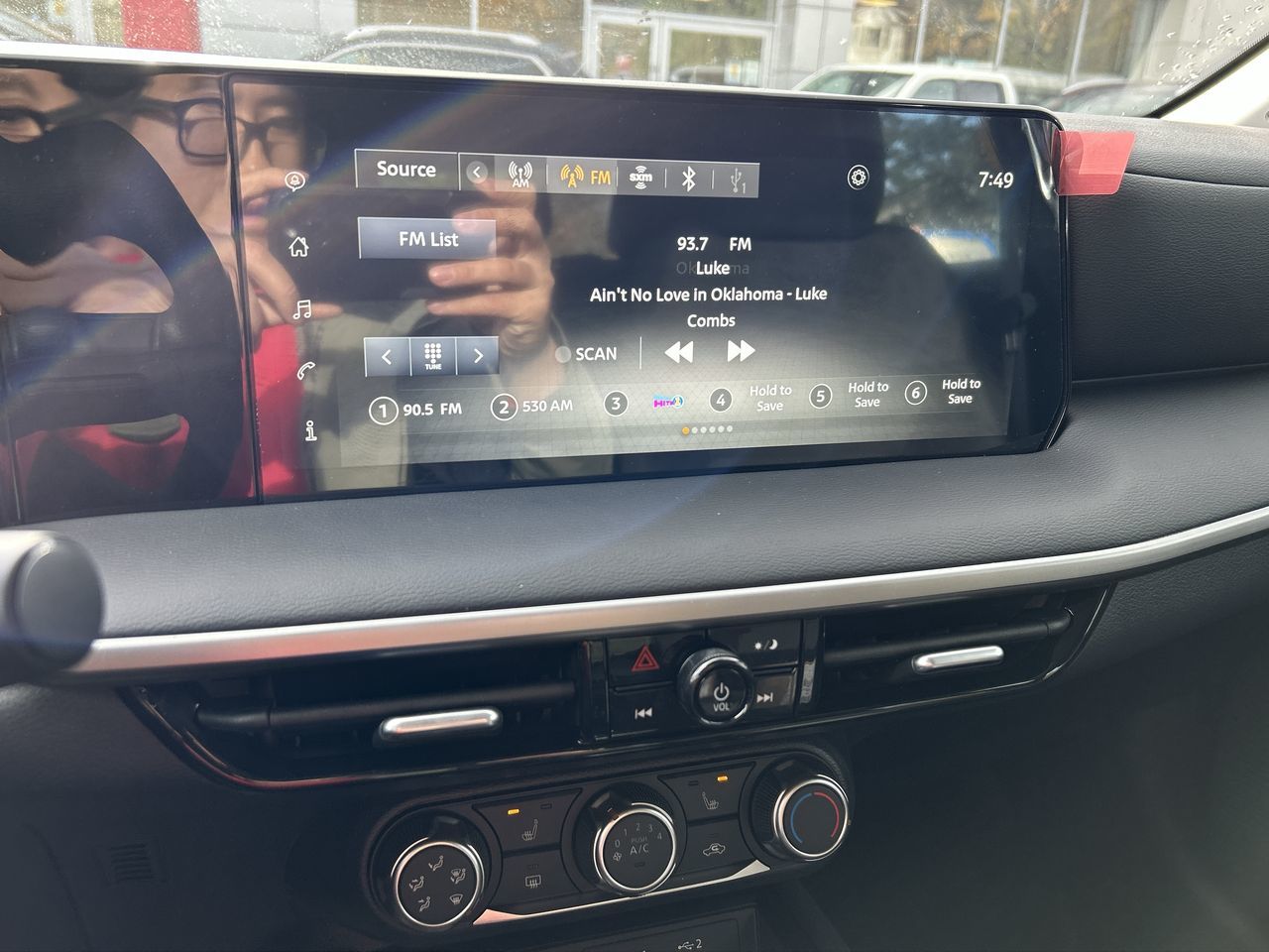 2025 Nissan Kicks in Mississauga, Ontario