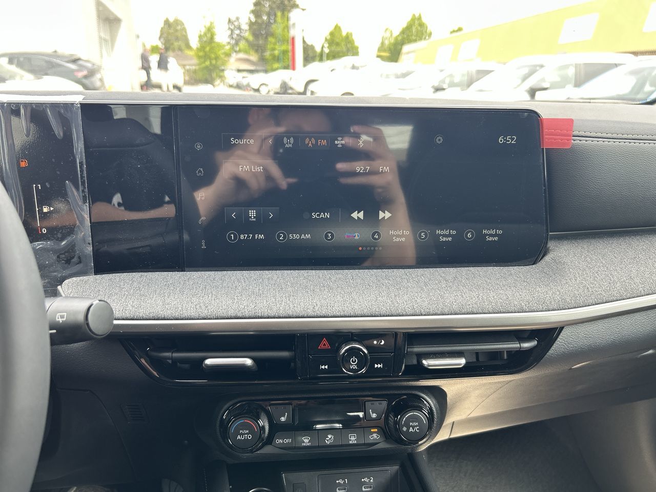 2025 Nissan Kicks in Mississauga, Ontario