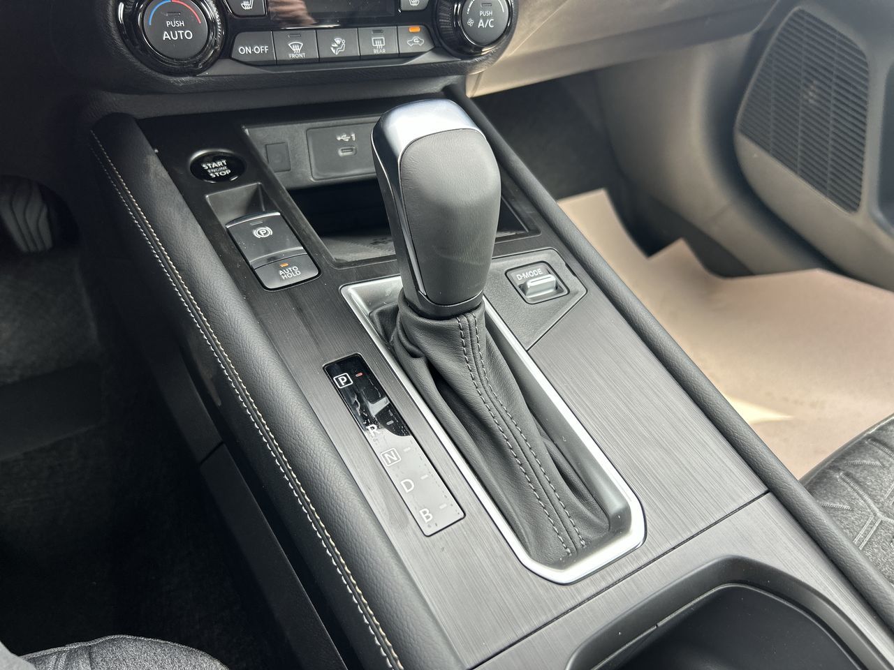 2025 Nissan Kicks in Mississauga, Ontario