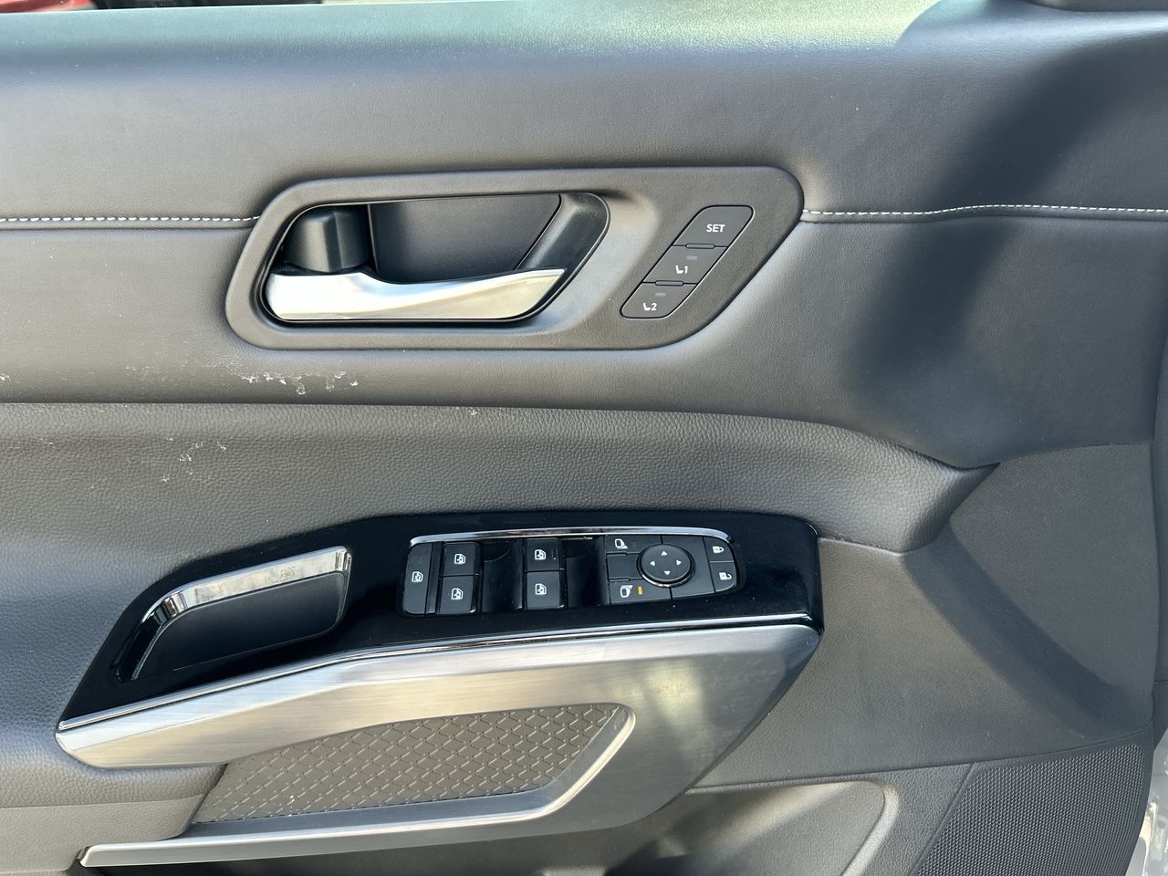 2023 Nissan Pathfinder in Mississauga, Ontario