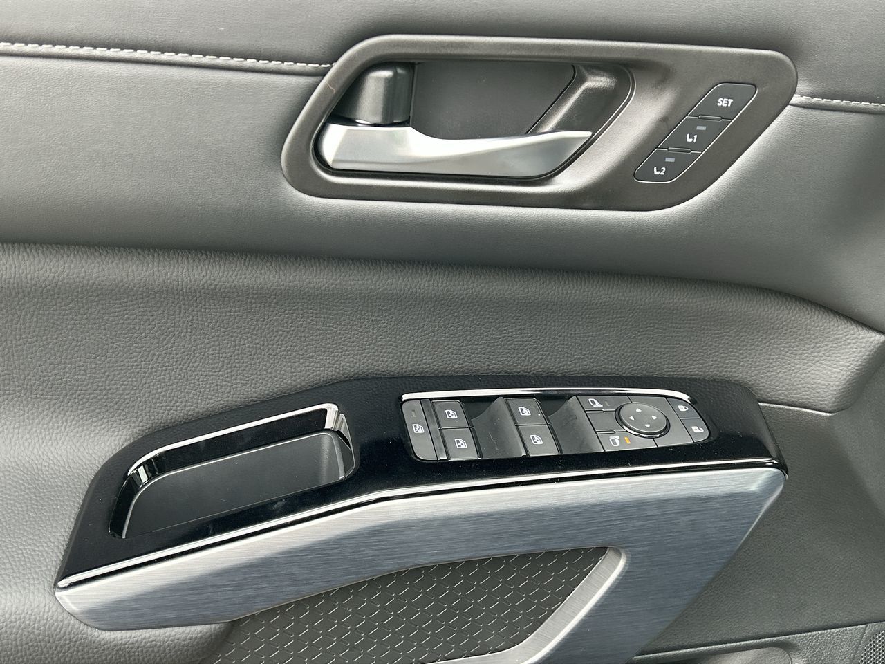 2025 Nissan Pathfinder in Mississauga, Ontario