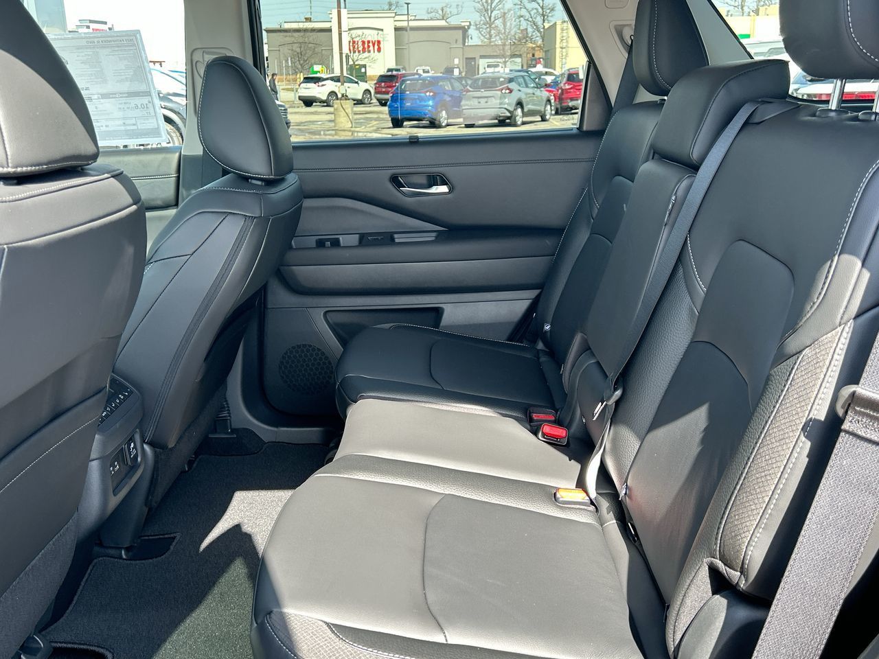 2025 Nissan Pathfinder in Mississauga, Ontario