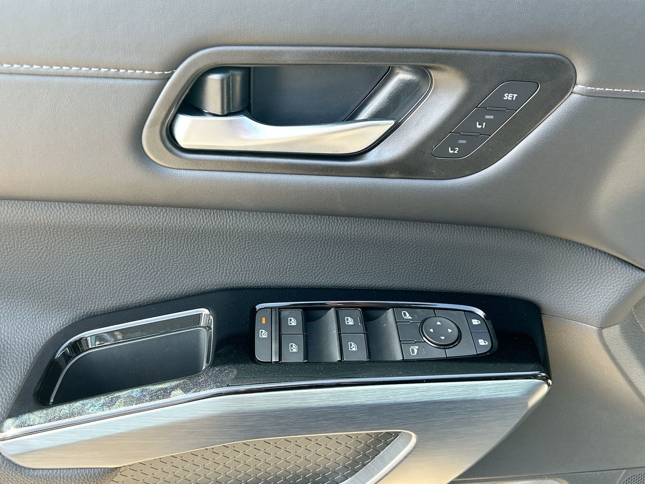 2025 Nissan Pathfinder in Mississauga, Ontario
