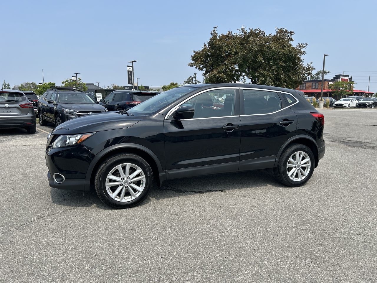 2017 Nissan Qashqai in Mississauga, Ontario
