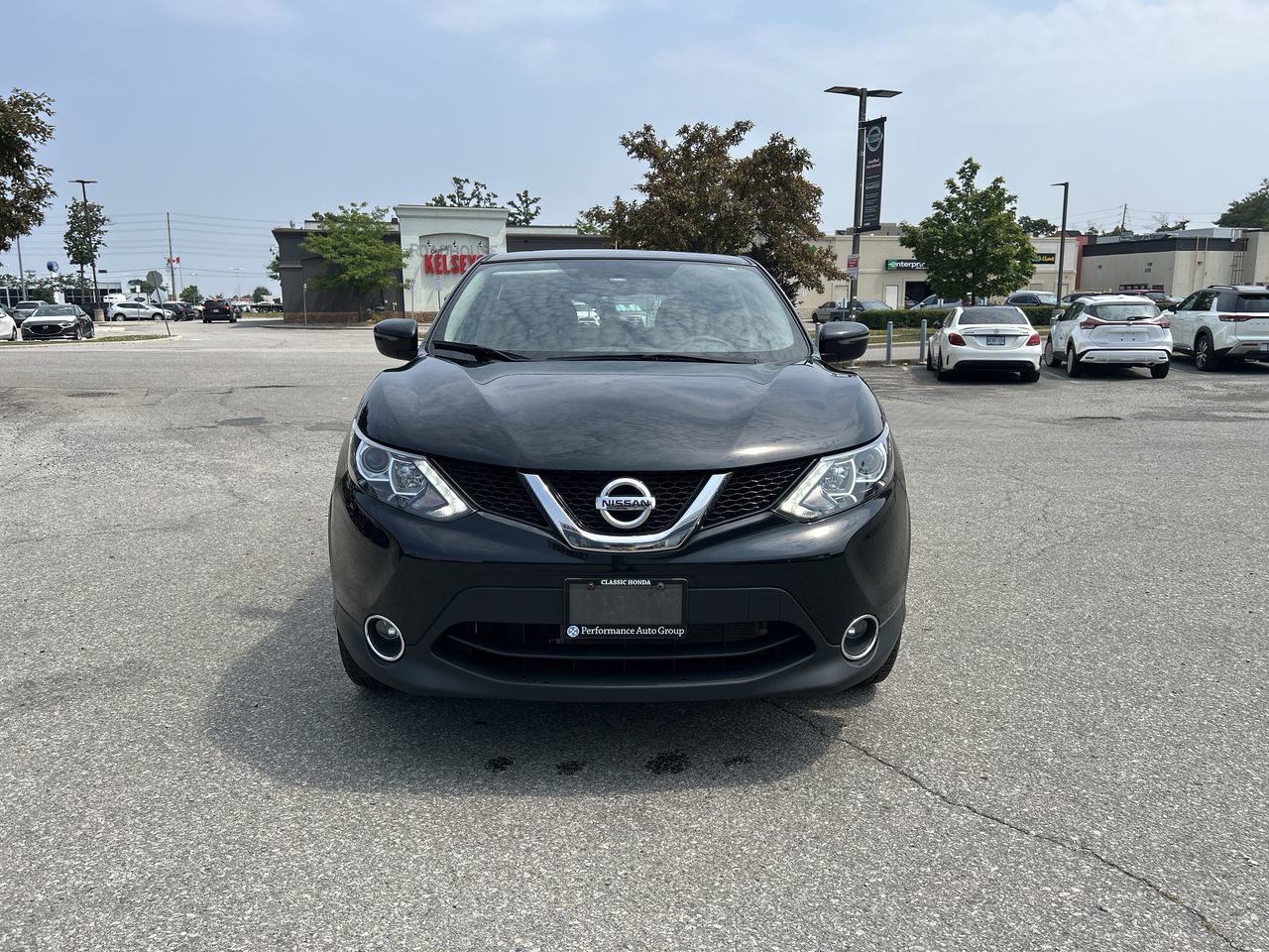 2017 Nissan Qashqai in Mississauga, Ontario