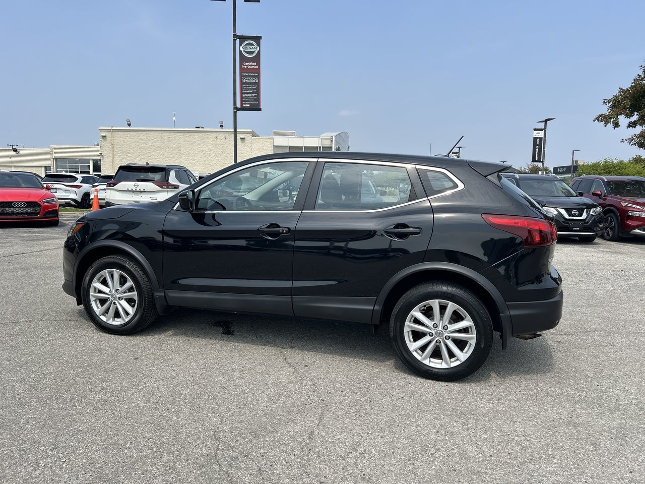 2017 Nissan Qashqai in Mississauga, Ontario