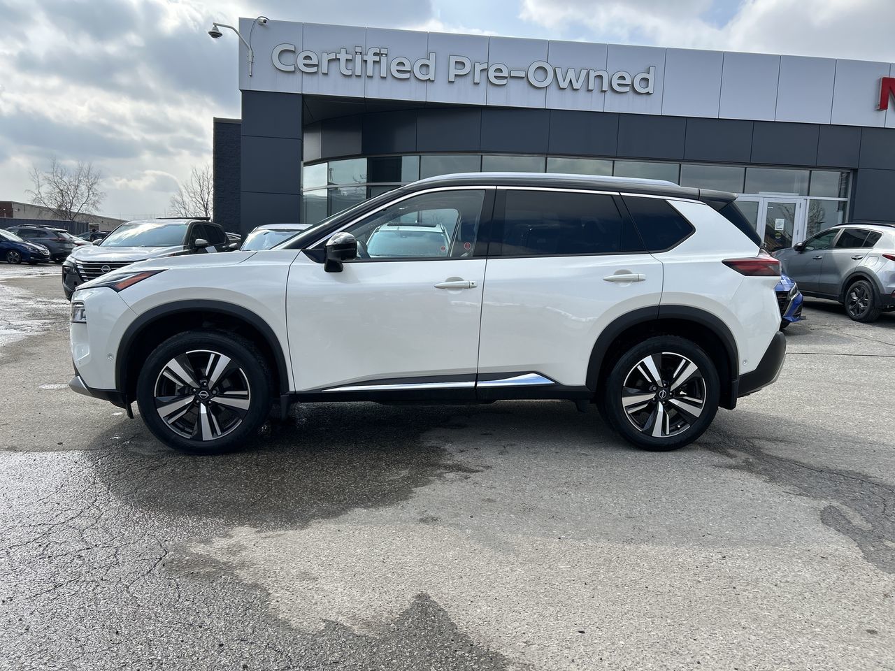 2022 Nissan Rogue in Mississauga, Ontario