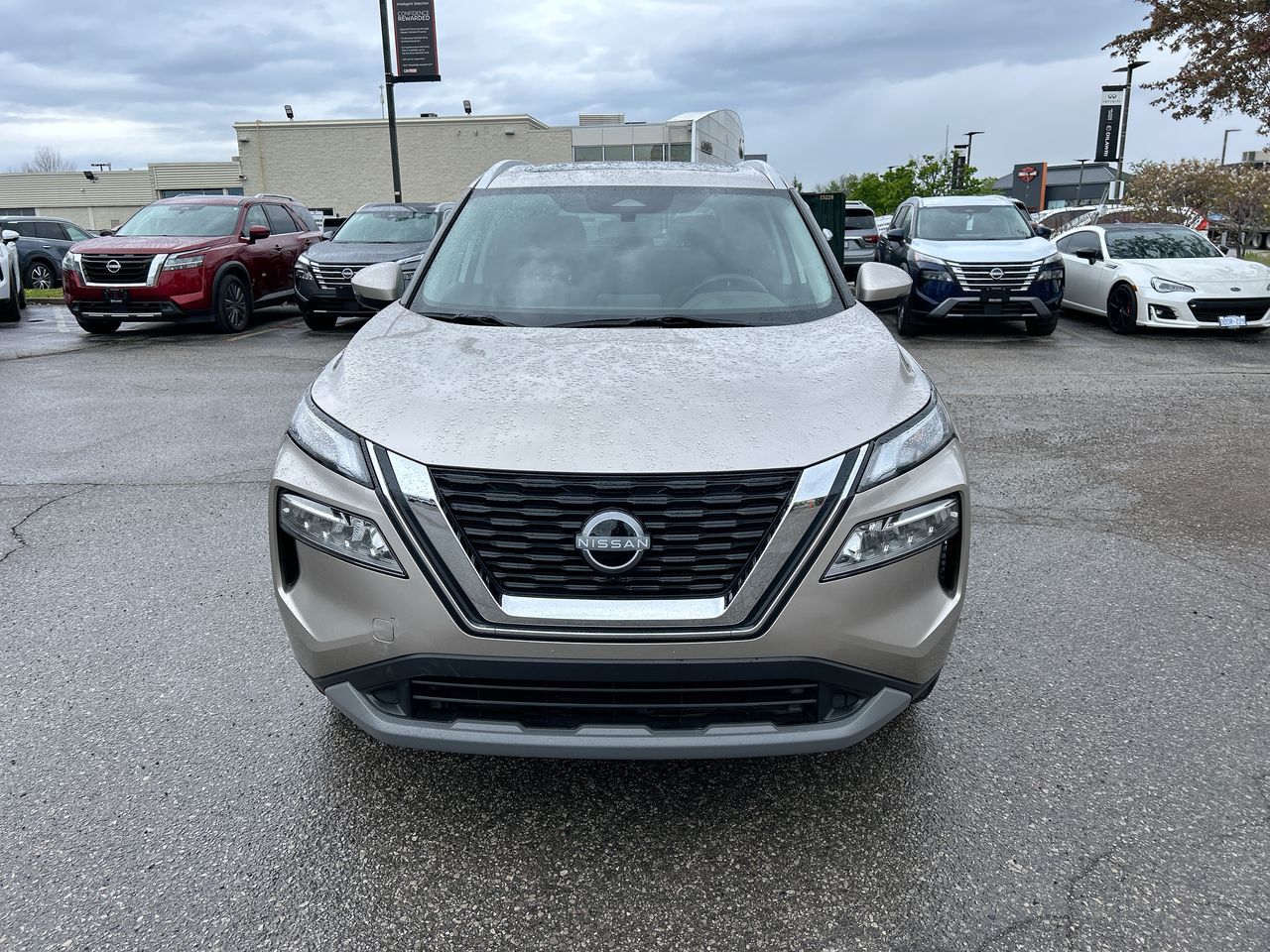 2023 Nissan Rogue in Mississauga, Ontario