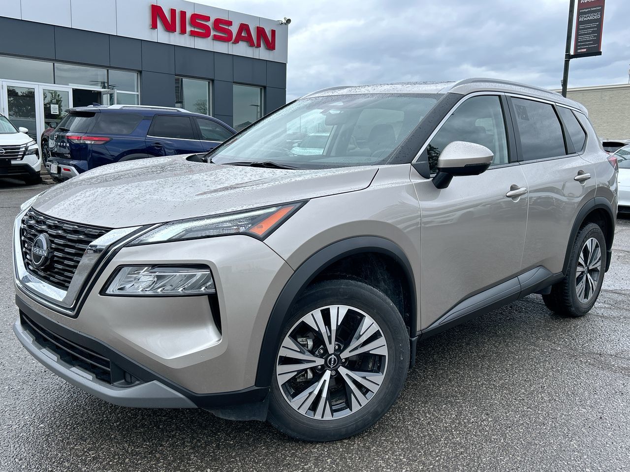 2023 Nissan Rogue in Mississauga, Ontario