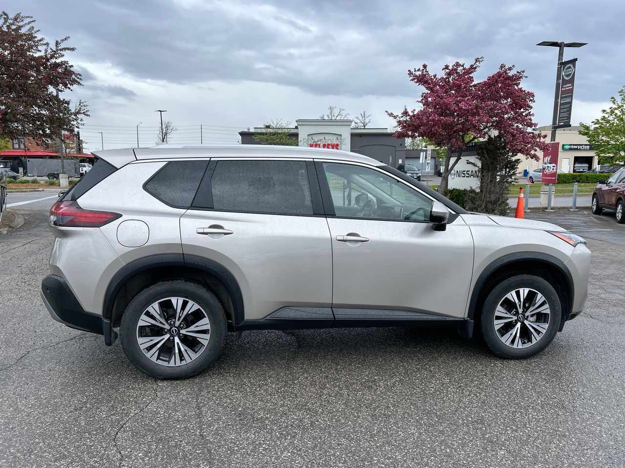 2023 Nissan Rogue in Mississauga, Ontario