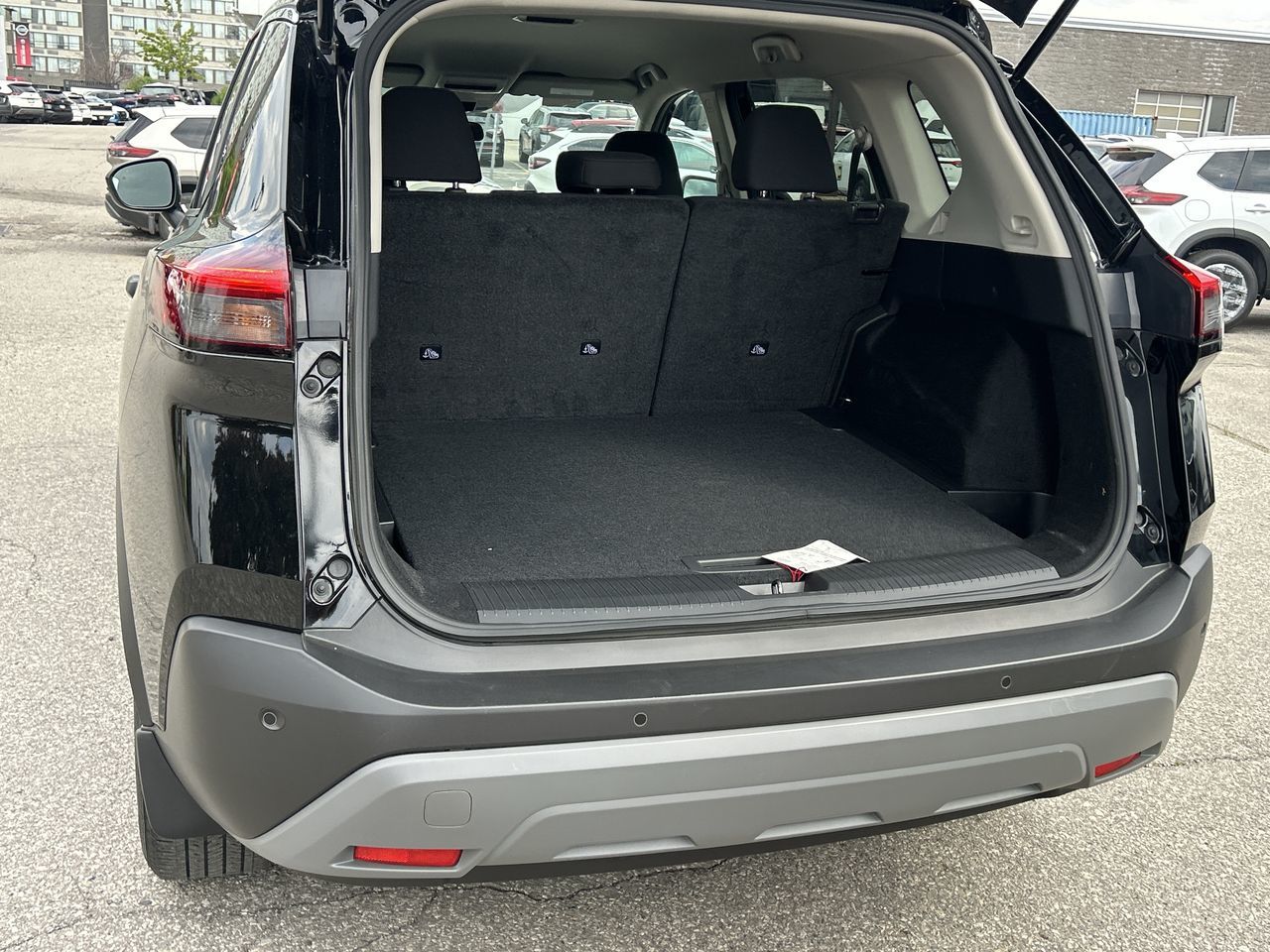 2023 Nissan Rogue in Mississauga, Ontario