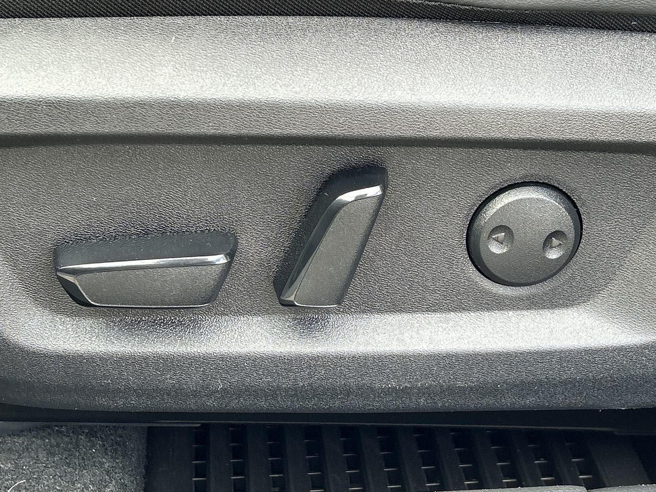 2023 Nissan Rogue in Mississauga, Ontario