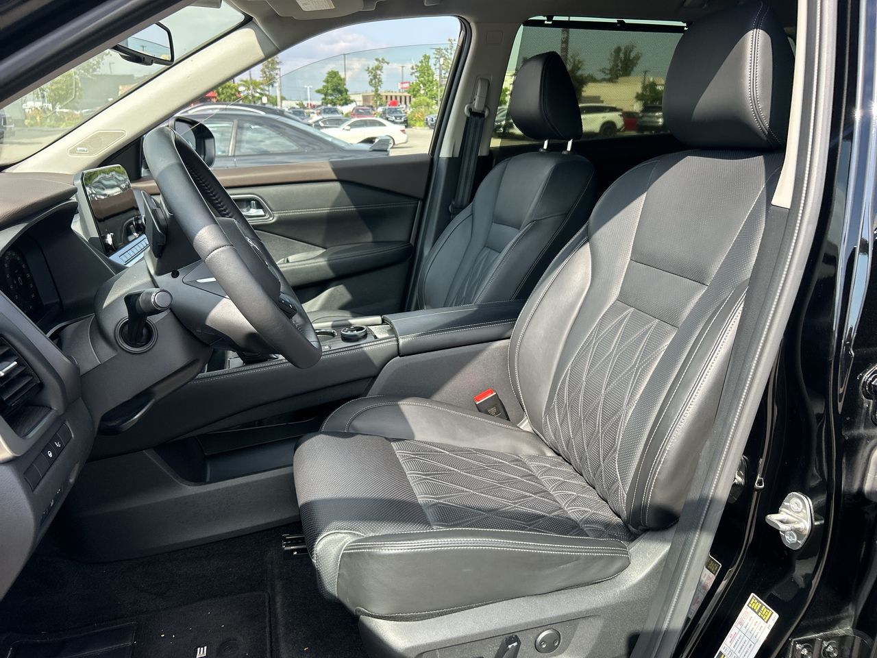 2023 Nissan Rogue in Mississauga, Ontario