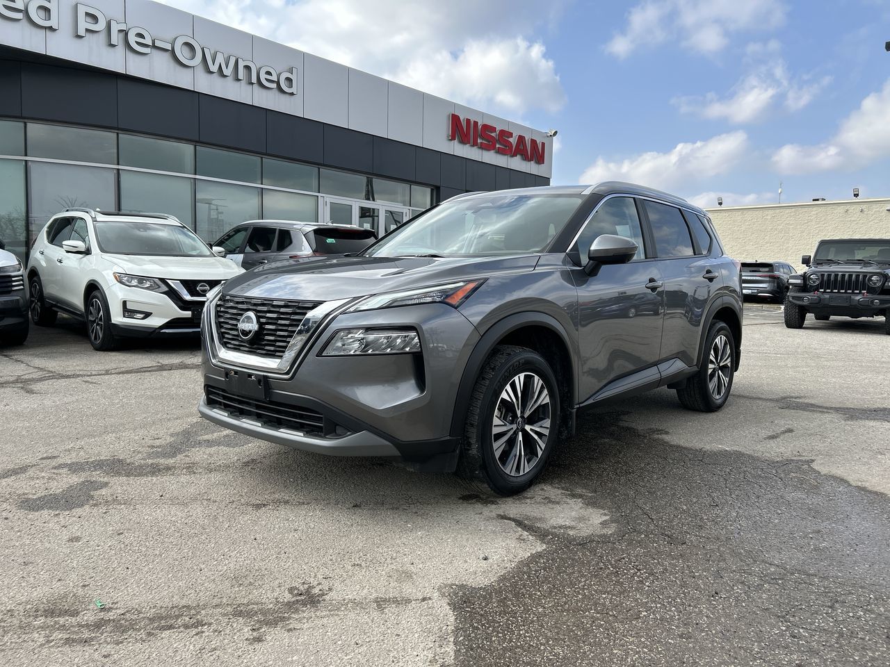 2023 Nissan Rogue in Mississauga, Ontario