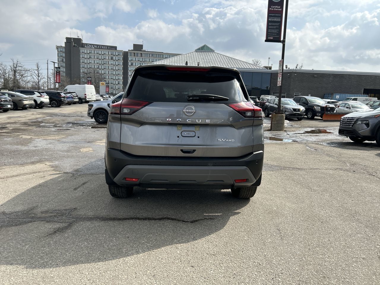2023 Nissan Rogue in Mississauga, Ontario