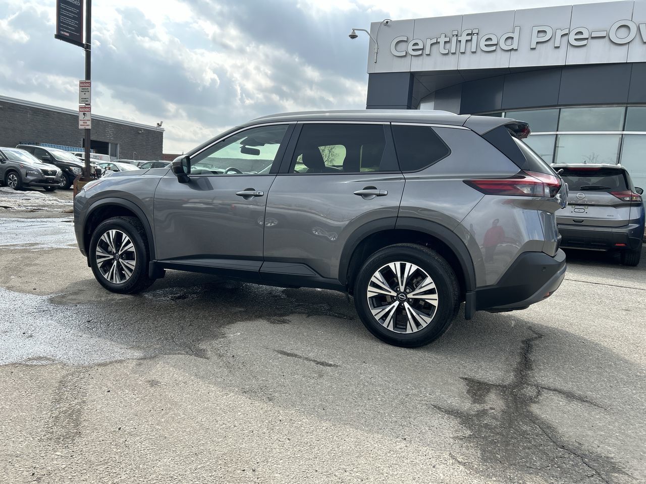 2023 Nissan Rogue in Mississauga, Ontario