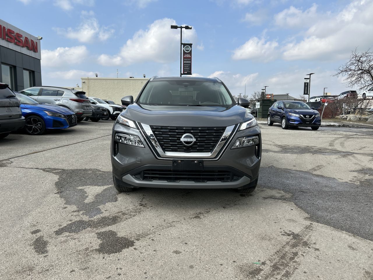 2023 Nissan Rogue in Mississauga, Ontario