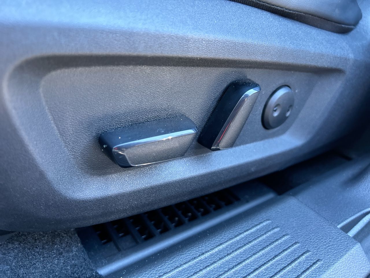 2024 Nissan Rogue in Mississauga, Ontario