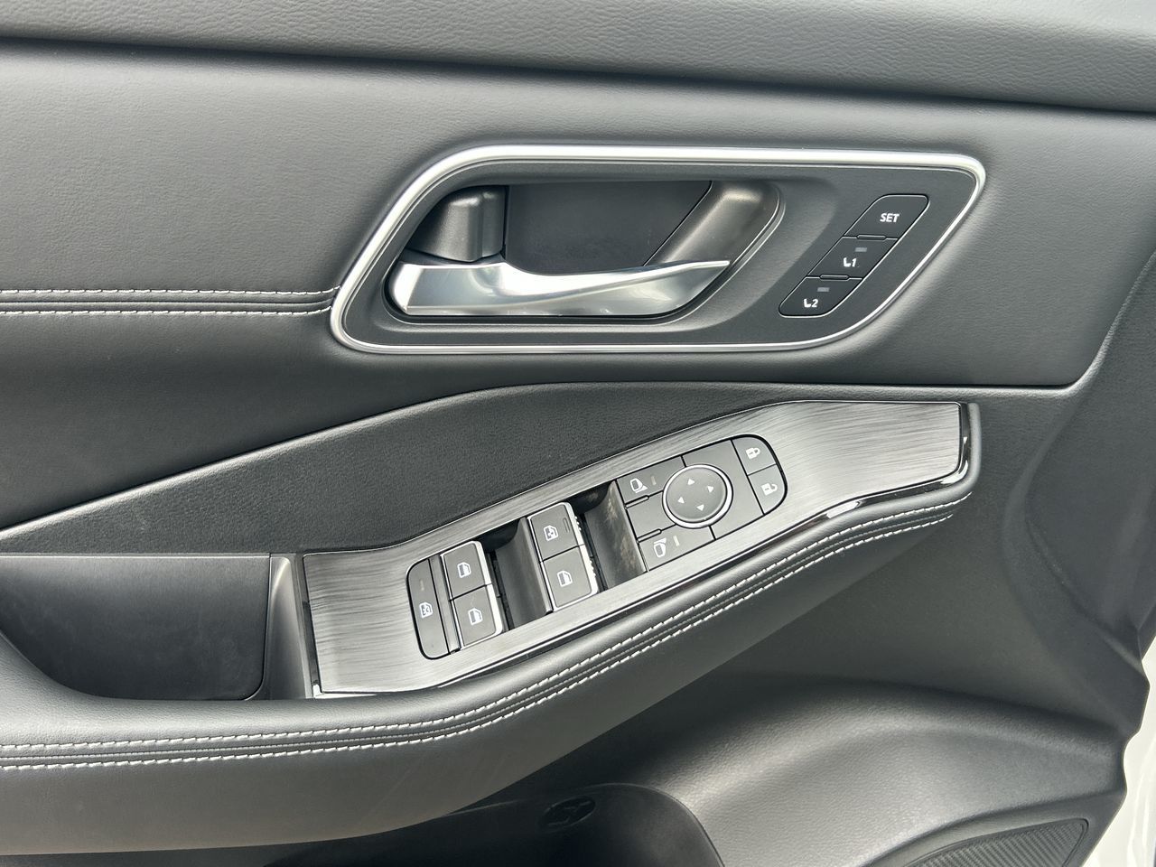2025 Nissan Rogue in Mississauga, Ontario