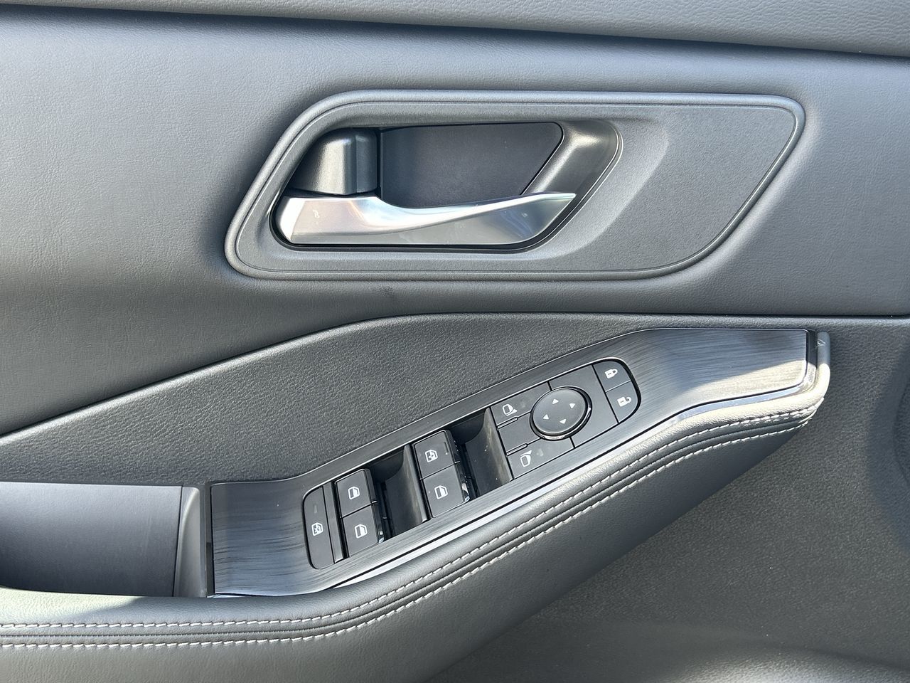 2025 Nissan Rogue in Mississauga, Ontario