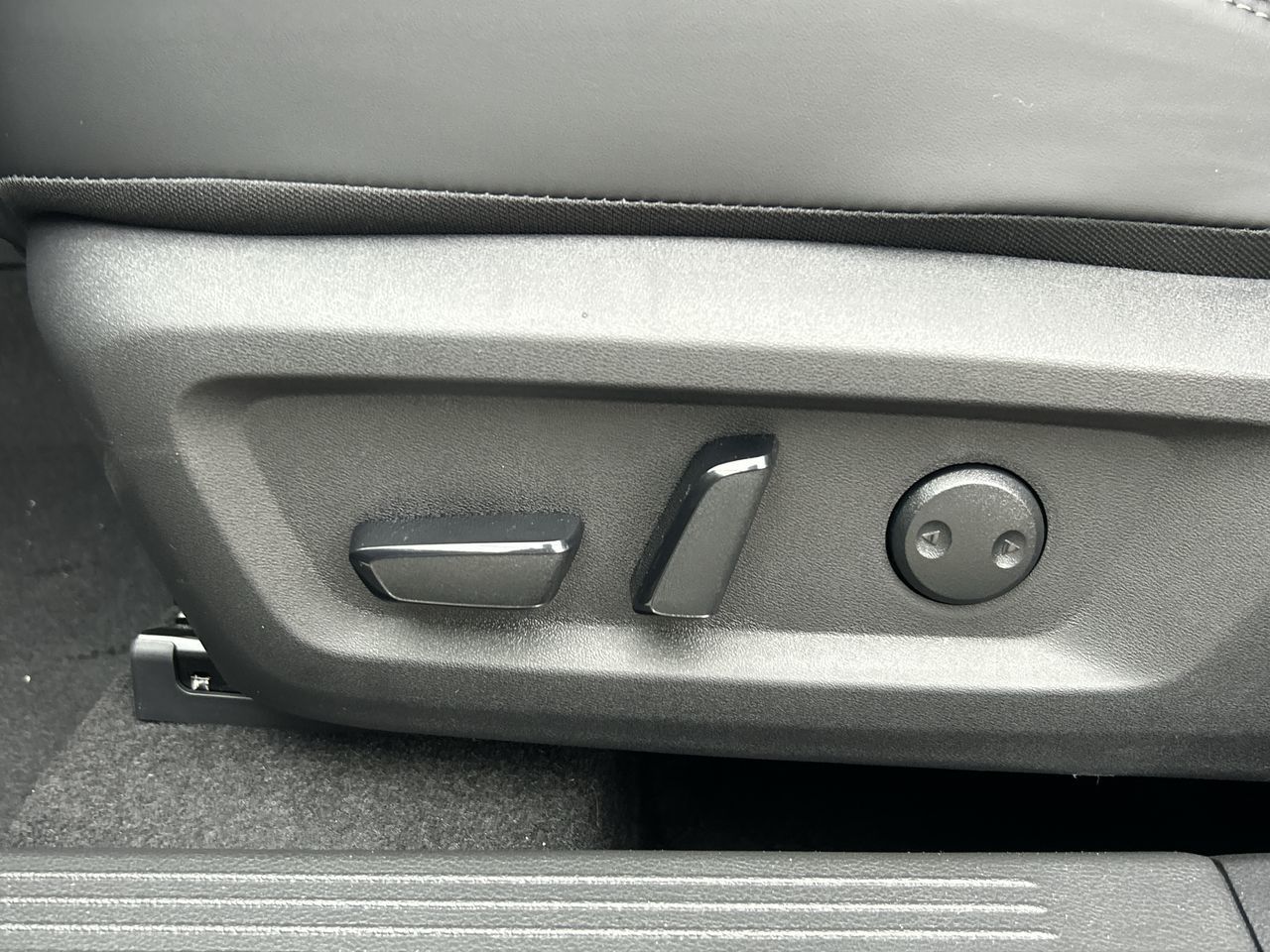 2025 Nissan Rogue in Mississauga, Ontario