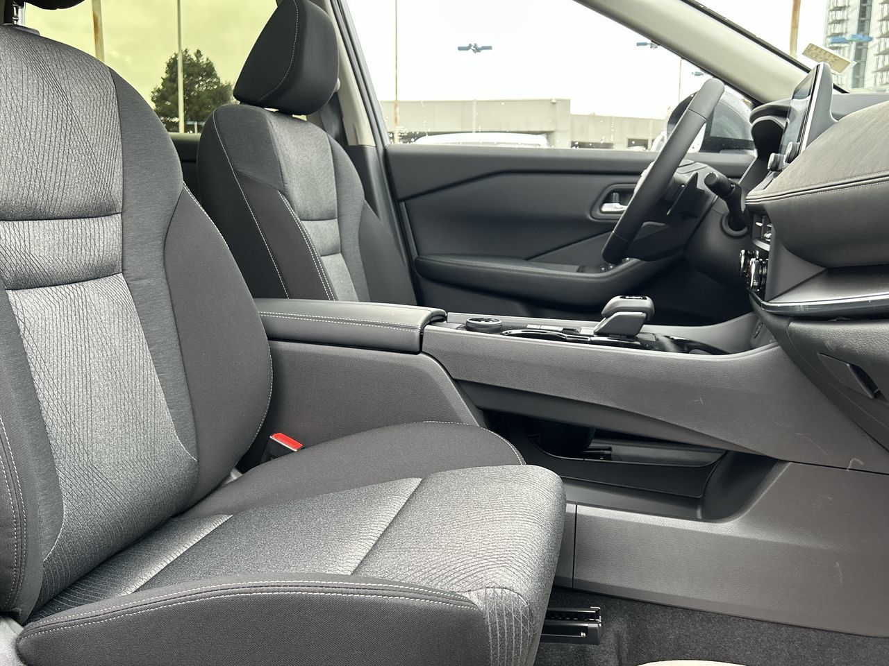 2025 Nissan Rogue in Mississauga, Ontario