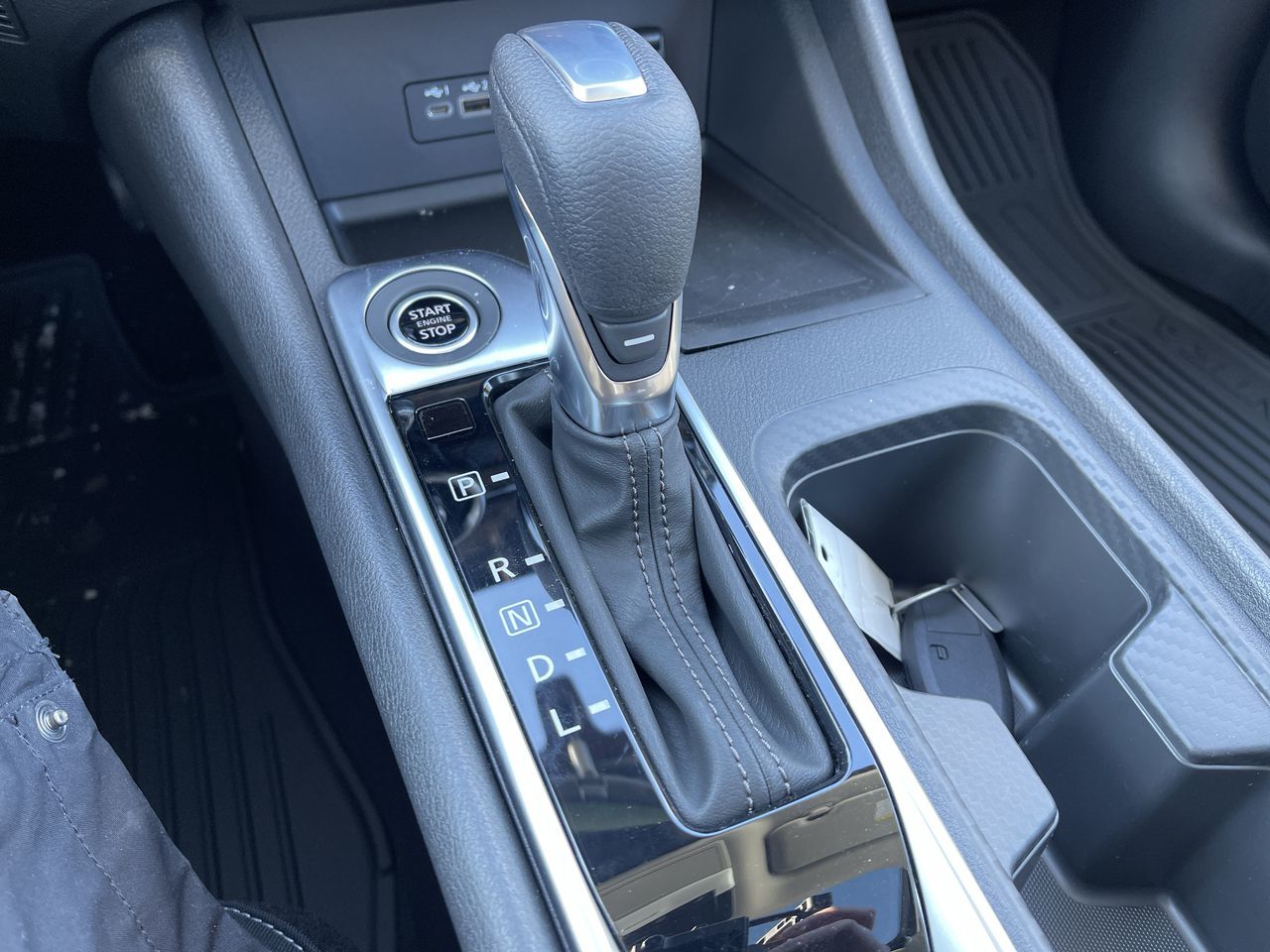 2022 Nissan Sentra in Mississauga, Ontario