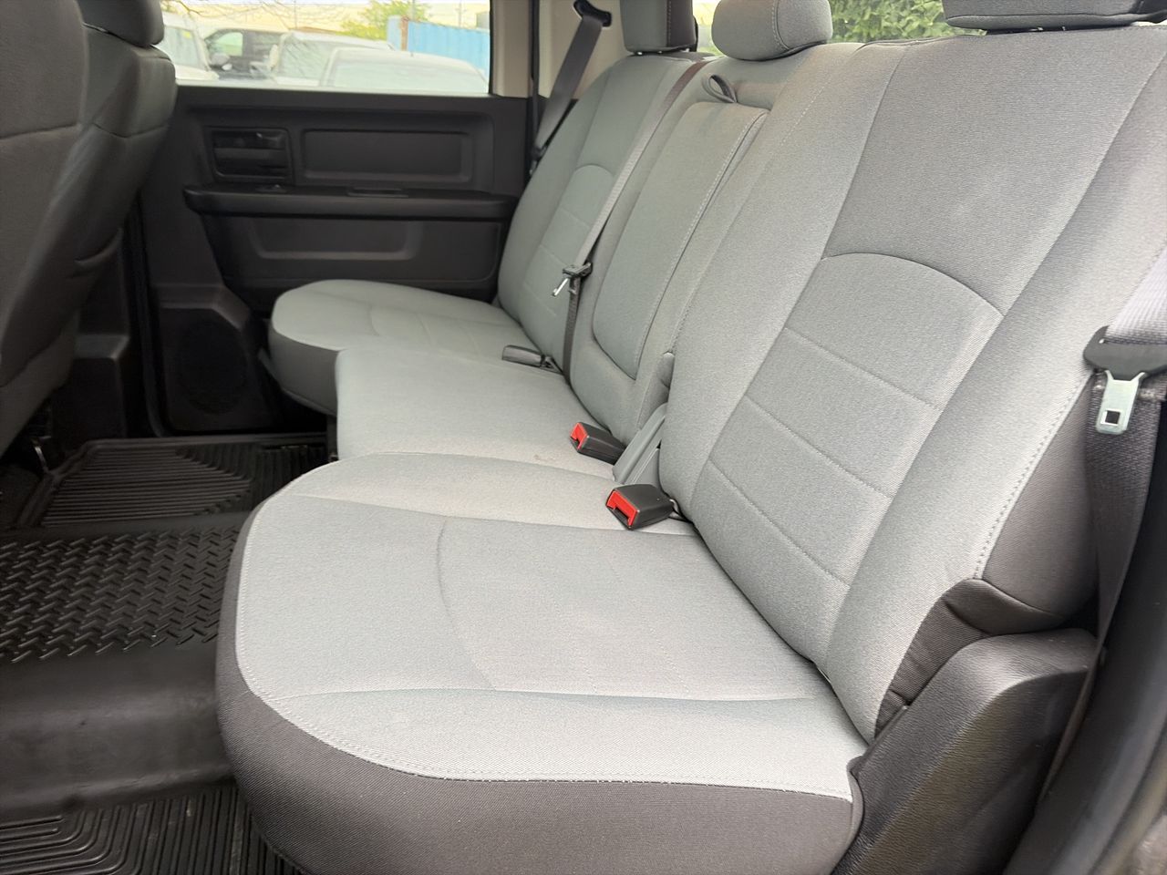 2022 Ram RAM 1500 Classic Crew Cab 4x4 (DS)