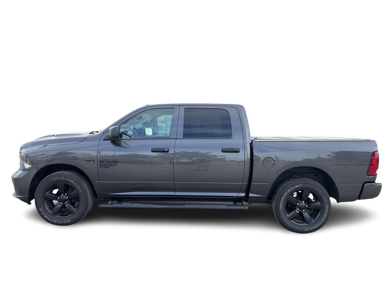 2022 Ram RAM 1500 Classic Crew Cab 4x4 (DS)